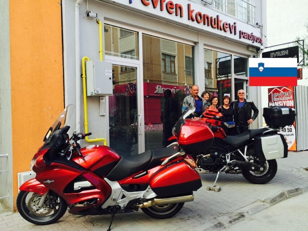 Evren Konukevi Pansiyon ボル エクステリア 写真